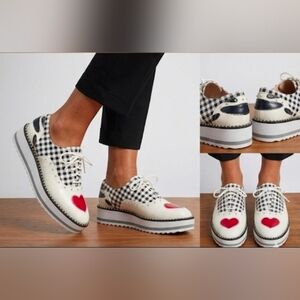 Betsey Johnson Marti Gingham Heart Platform Oxford Creepers - Size 8